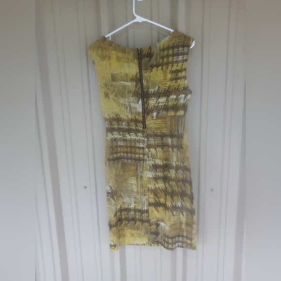 Women's Jonathan Martin Green Brown Yellow Sleeveless Midi Dress Size 8 - Picture 3 of 3